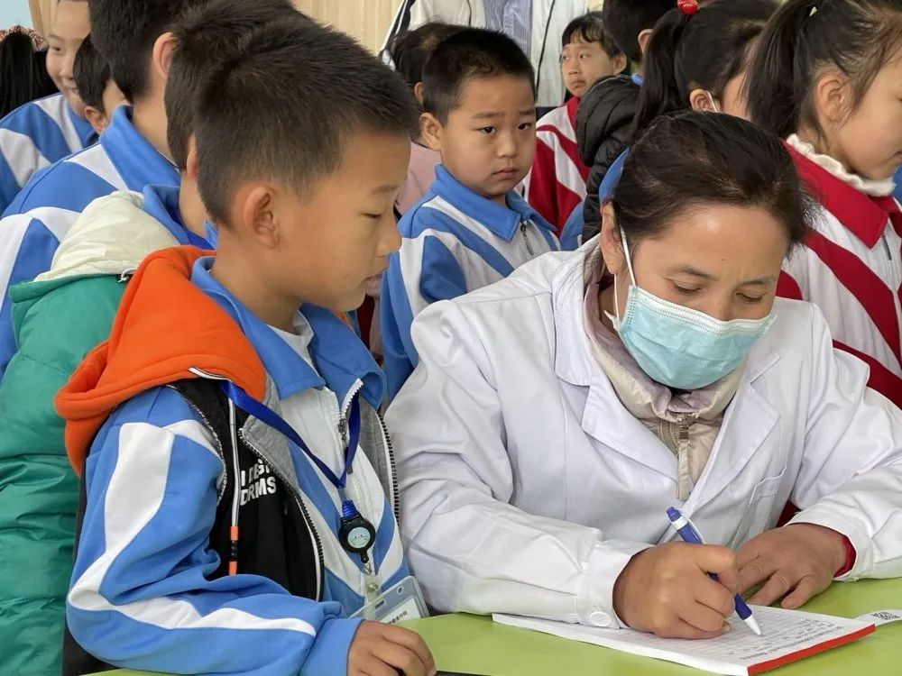 关爱学生眼健康 视力筛查进校园(图6)