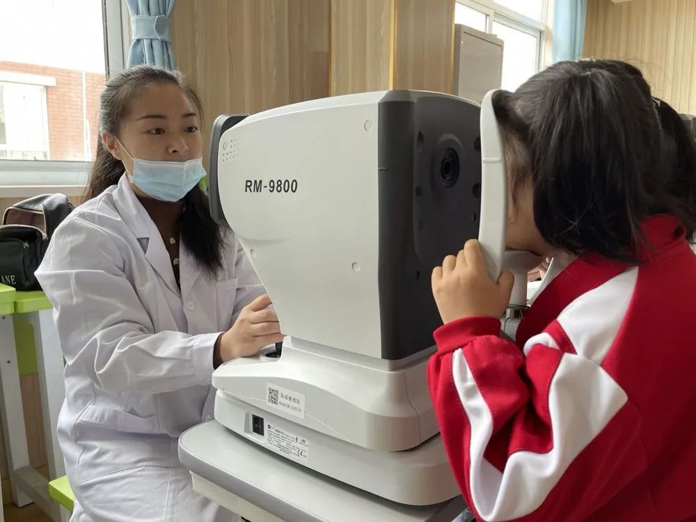 关爱学生眼健康 视力筛查进校园(图8)